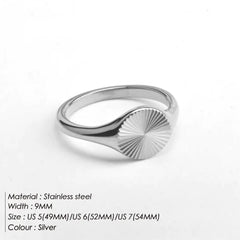 Women's Fashion Wave Ring – Round Stainless Steel Design